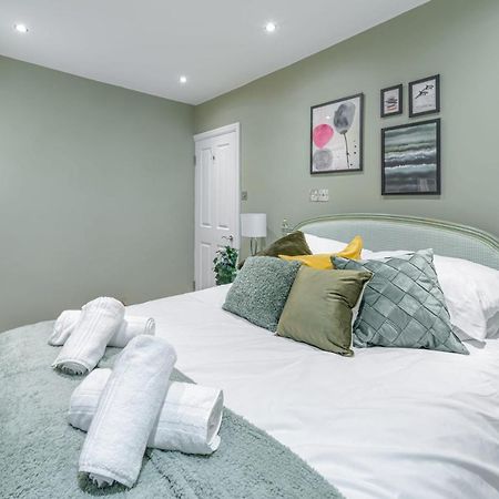 런던 Stylish Shepherds Bush Flat 아파트 외부 사진